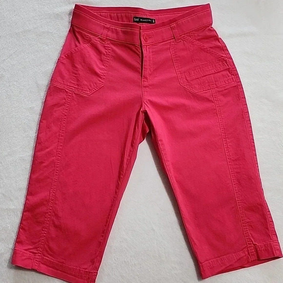 Women's Lee Relaxed Fit Capris, Pink, Size 4 Medium, Pre-Owned - Picture 1 of 11
